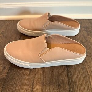 Nordstrom Caslon Tan Slip Ons Size 9 M